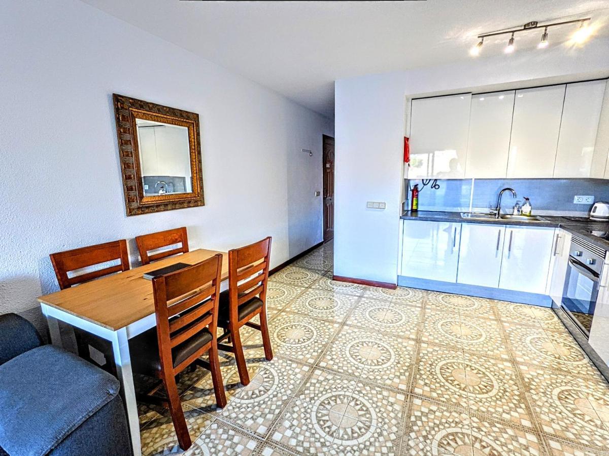 Luxury Newly Refurbished Modern Apartment With Stunning Mountain Views - Xmas And Ny 2025-2026 Now Booking San Miguel de Abona Bagian luar foto